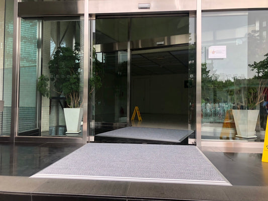 地墊滑動不牢靠!幫助地墊止滑的5個小技巧,不傷地板也能增加摩擦力